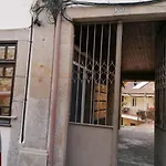 House Romantic